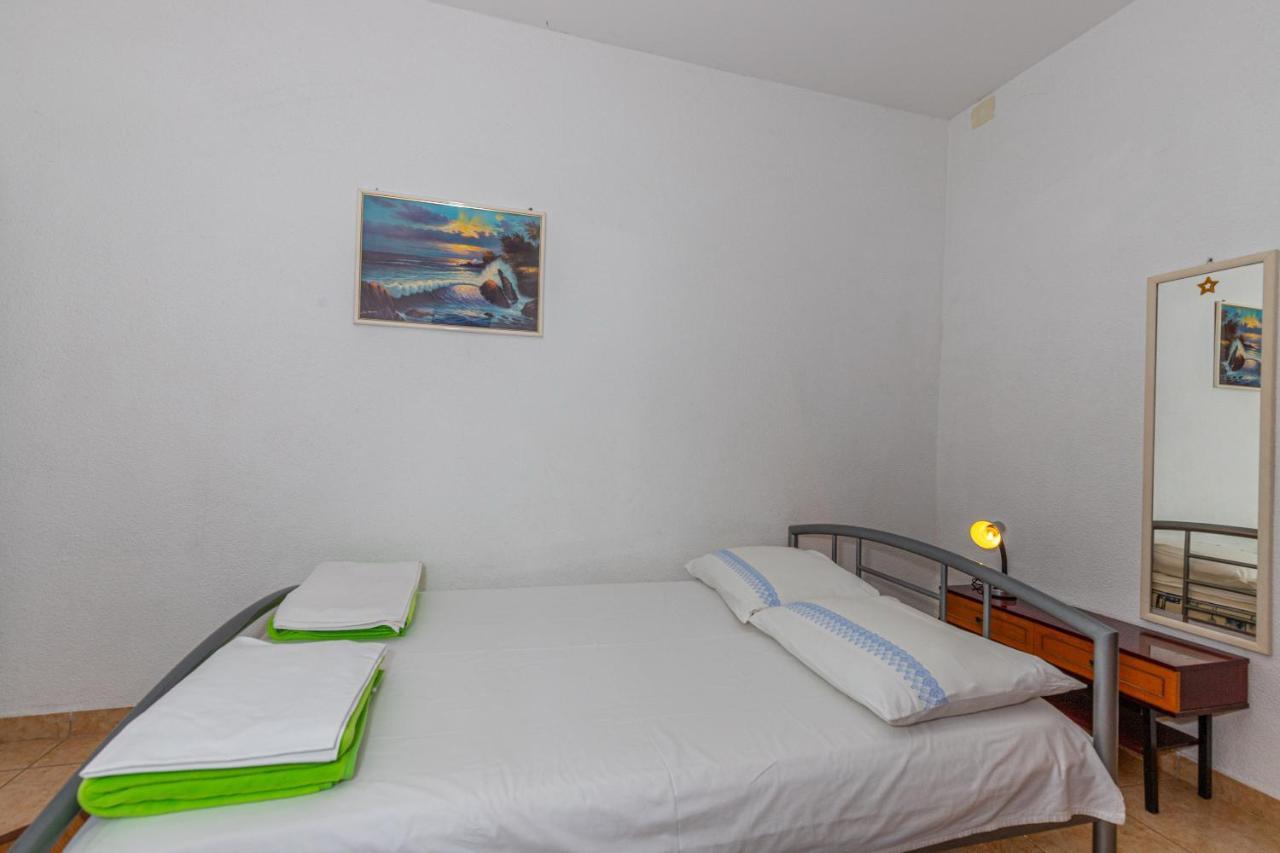 Apartmani Loki Dramalj Exterior foto